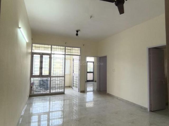 2 BHK Apartment in Sector 15 for rent Gurgaon. The reference number is 19783749
