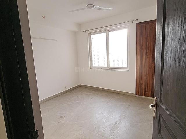 2 BHK Apartment in Sector 168 for rent Noida. The reference number is 20107641