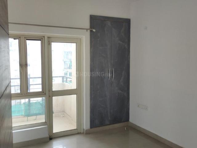 2 BHK Apartment in Sector 168 for rent Noida. The reference number is 20941286