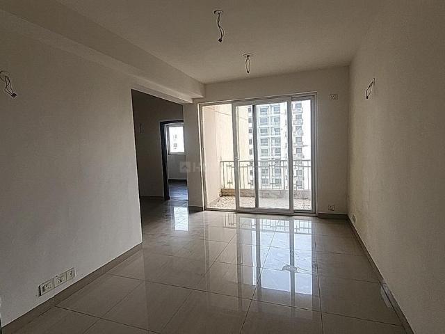 2 BHK Apartment in Sector 168 for resale Noida. The reference number is 20875034