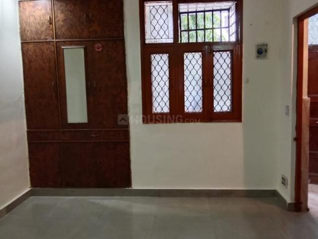 2 BHK Apartment in Sector 17 Dwarka for rent New Delhi. The reference number is 19513999