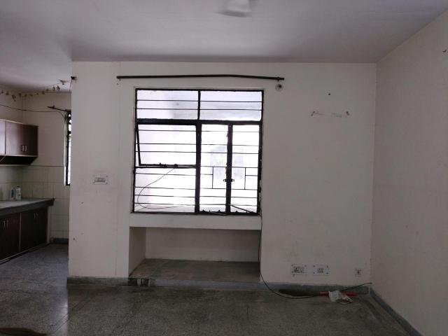 2 BHK Apartment in Sector 18 Dwarka for rent New Delhi. The reference number is 15714773