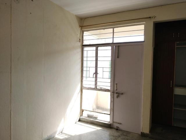 2 BHK Apartment in Sector 18 Dwarka for rent New Delhi. The reference number is 19062171