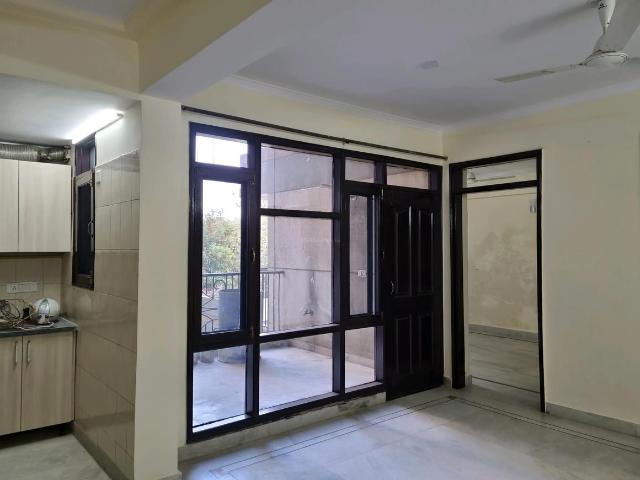 2 BHK Apartment in Sector 18 Dwarka for rent New Delhi. The reference number is 19339401