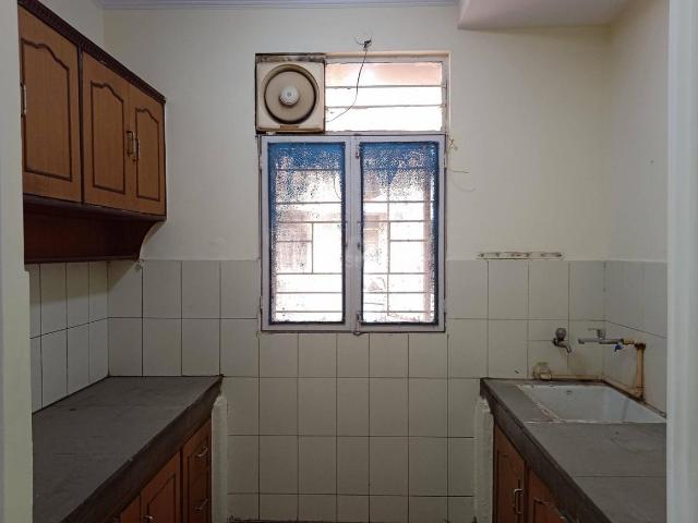 2 BHK Apartment in Sector 18 Dwarka for rent New Delhi. The reference number is 20262607
