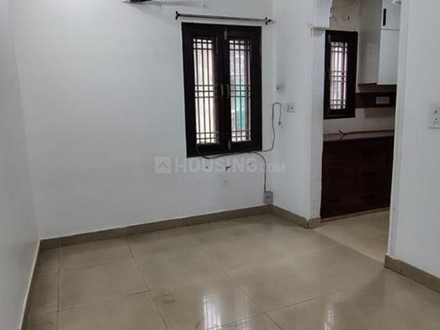 2 BHK Apartment in Sector 18 Dwarka for rent New Delhi. The reference number is 21121207