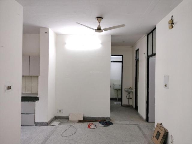 2 BHK Apartment in Sector 18 Dwarka for resale New Delhi. The reference number is 19395540