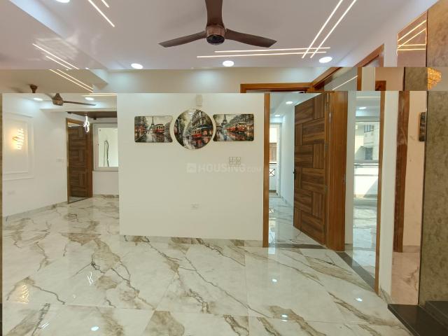 2 BHK Apartment in Sector 18 Dwarka for resale New Delhi. The reference number is 20234777