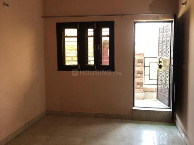 2 BHK Apartment in Sector 18 Rohini for rent New Delhi. The reference number is 20892864