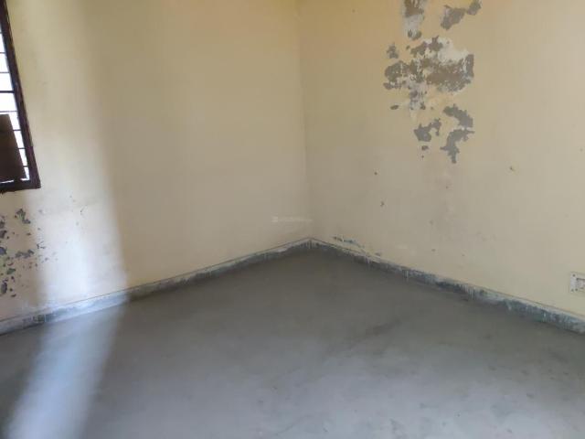 2 BHK Apartment in Sector 18 Rohini for resale New Delhi. The reference number is 20809959