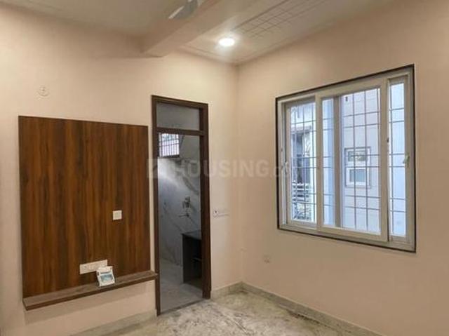 2 BHK Apartment in Sector 19 Dwarka for rent New Delhi. The reference number is 20217788