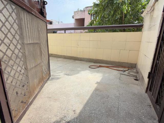 2 BHK Apartment in Sector 19 Dwarka for rent New Delhi. The reference number is 21021513