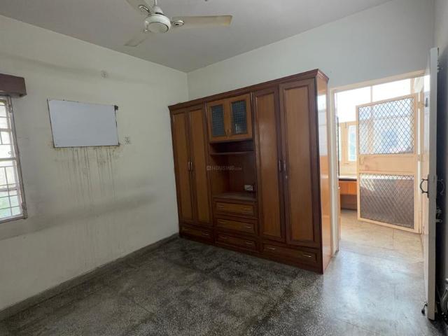2 BHK Apartment in Sector 19 Dwarka for resale New Delhi. The reference number is 21192317