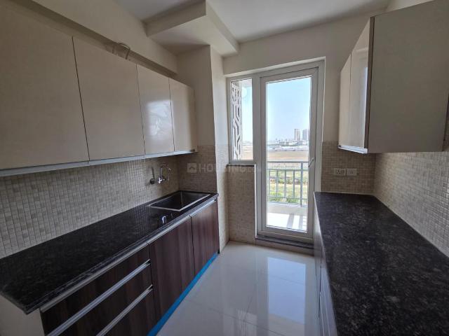 2 BHK Apartment in Sector 103 for resale Gurgaon. The reference number is 20402581