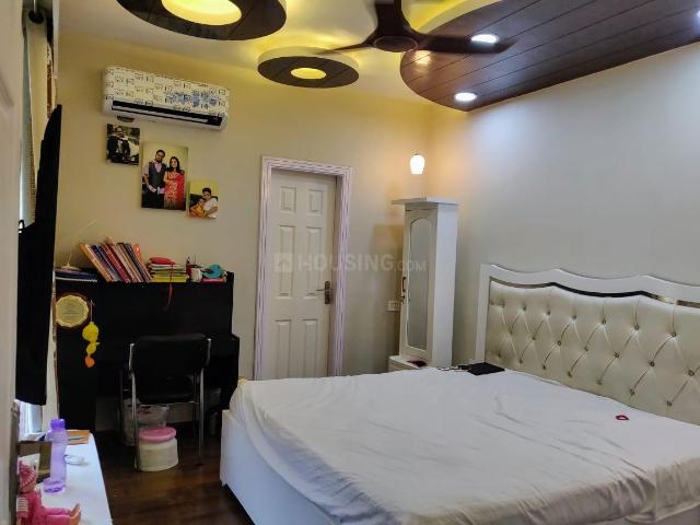 2 BHK Apartment in Sector 100 for rent Noida. The reference number is 20848928