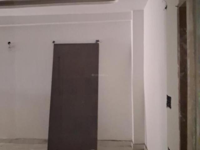 2 BHK Apartment in Sector 101 for resale Noida. The reference number is 21158255