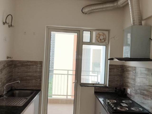 2 BHK Apartment in Sector 102 for rent Gurgaon. The reference number is 18008133