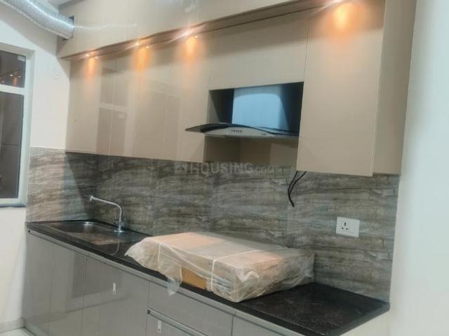2 BHK Apartment in Sector 102 for rent Gurgaon. The reference number is 19900080