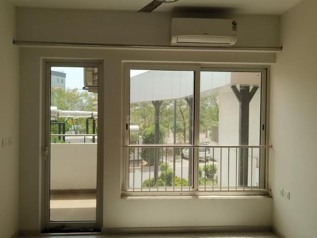 2 BHK Apartment in Sector 102 for rent Gurgaon. The reference number is 20413760