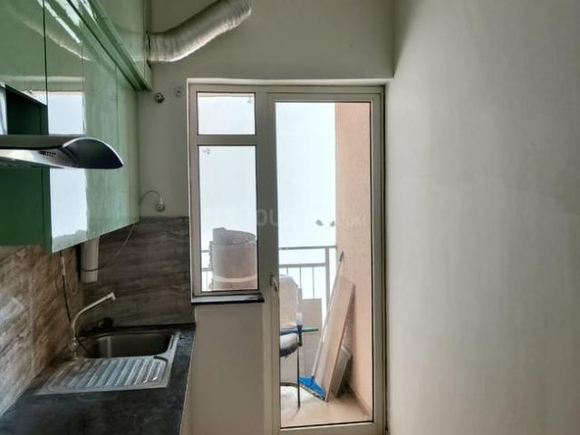 2 BHK Apartment in Sector 102 for rent Gurgaon. The reference number is 21057225