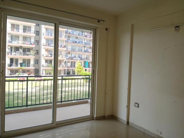 2 BHK Apartment in Sector 102 for resale Gurgaon. The reference number is 20181438