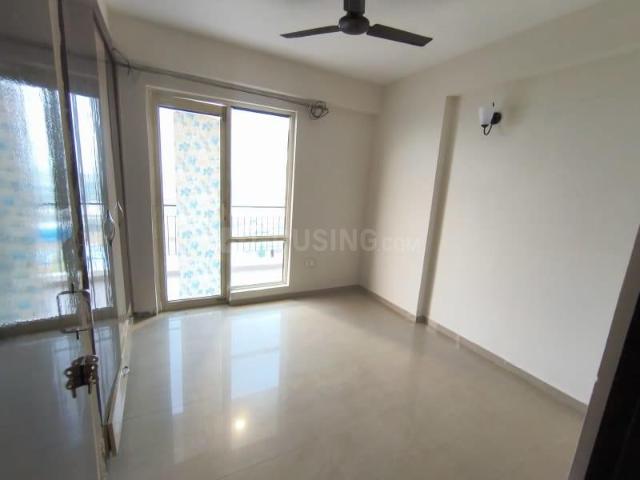 2 BHK Apartment in Sector 102 for resale Gurgaon. The reference number is 21348903