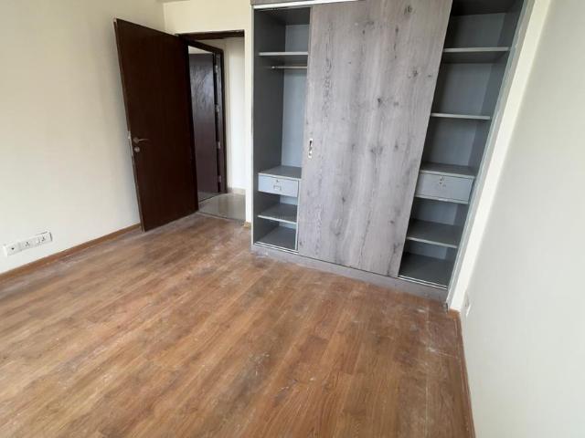 2 BHK Apartment in Sector 107 for rent Gurgaon. The reference number is 19707993