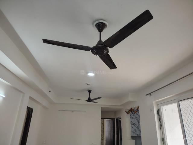 2 BHK Apartment in Sector 107 for rent Noida. The reference number is 19675508