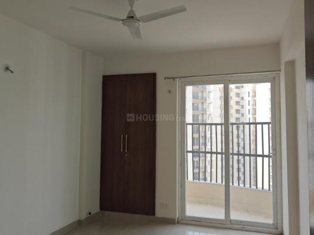 2 BHK Apartment in Sector 107 for rent Noida. The reference number is 20557363