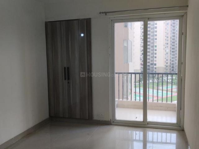 2 BHK Apartment in Sector 107 for rent Noida. The reference number is 20644727
