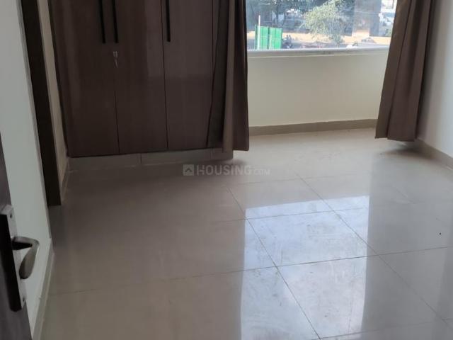 2 BHK Apartment in Sector 107 for rent Noida. The reference number is 20782765