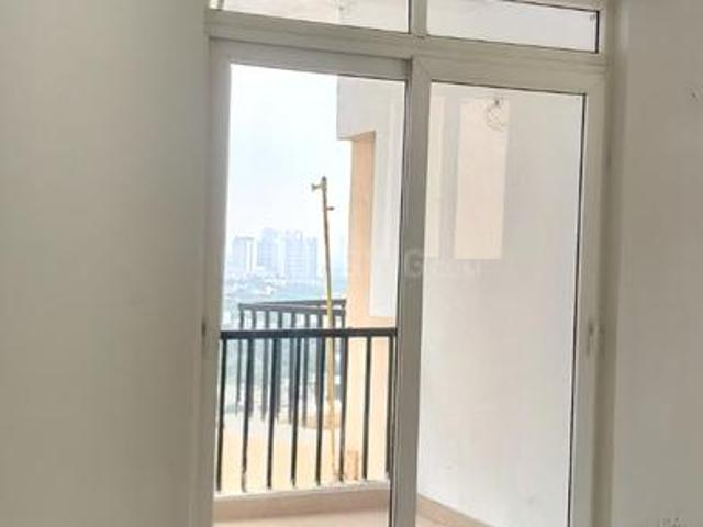 2 BHK Apartment in Sector 107 for rent Noida. The reference number is 21037684