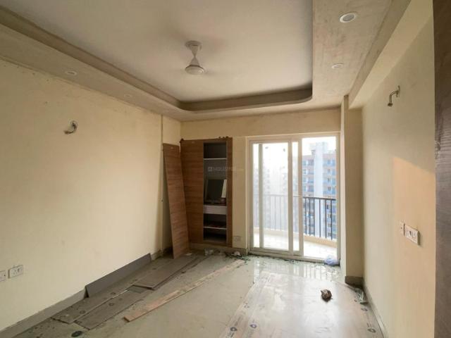 2 BHK Apartment in Sector 107 for rent Noida. The reference number is 21123168
