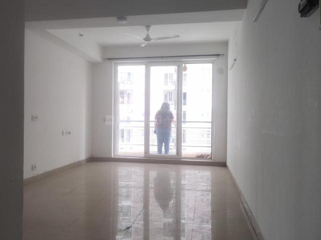 2 BHK Apartment in Sector 107 for resale Noida. The reference number is 19914254