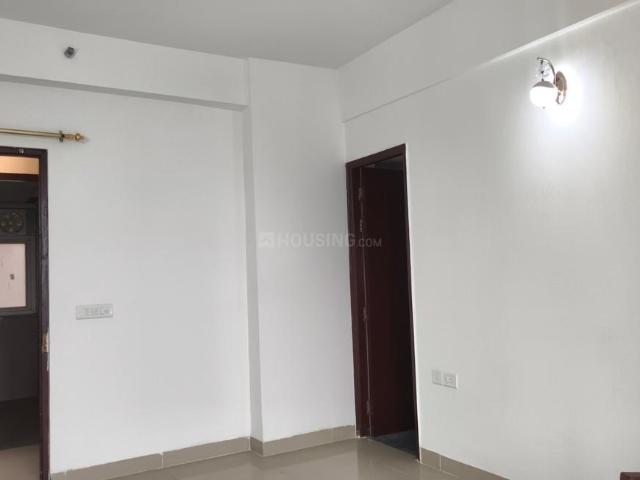 2 BHK Apartment in Sector 107 for resale Noida. The reference number is 20713412