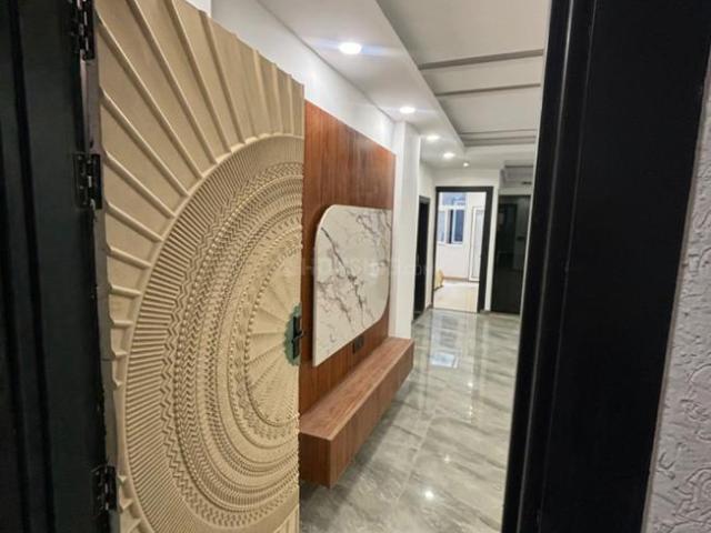 2 BHK Apartment in Sector 107 for resale Noida. The reference number is 21322604