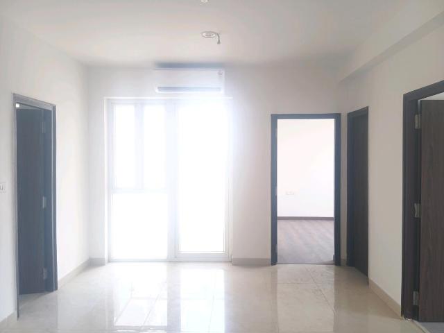 2 BHK Apartment in Sector 104 for rent Gurgaon. The reference number is 20360053