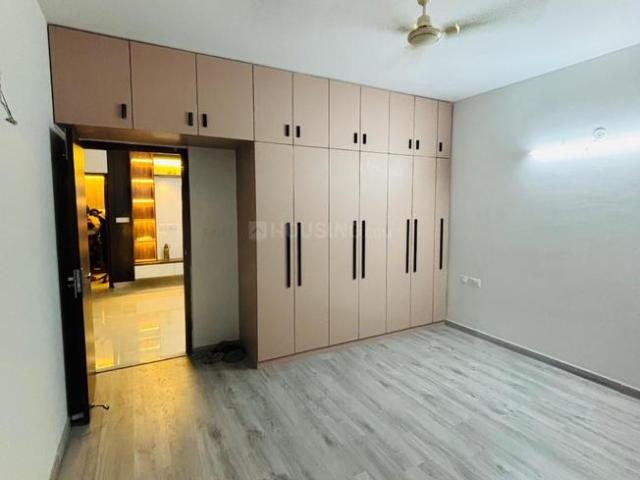 2 BHK Apartment in Sector 104 for rent Gurgaon. The reference number is 21041241