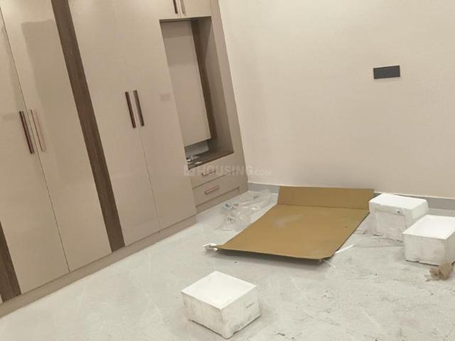 2 BHK Apartment in Sector 104 for rent Noida. The reference number is 20523887
