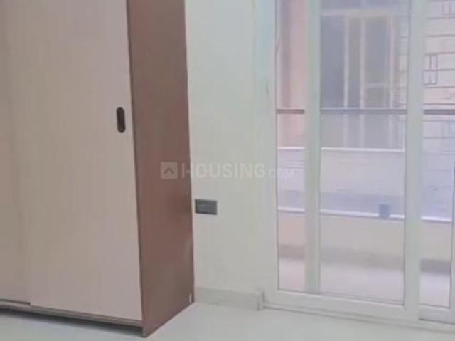 2 BHK Apartment in Sector 104 for resale Noida. The reference number is 20221671
