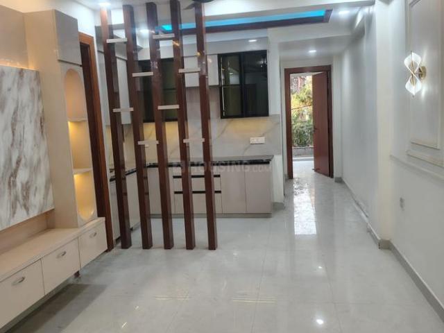 2 BHK Apartment in Sector 104 for resale Noida. The reference number is 20494068
