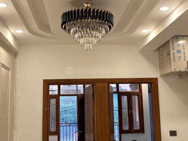 2 BHK Apartment in Sector 104 for resale Noida. The reference number is 20518136
