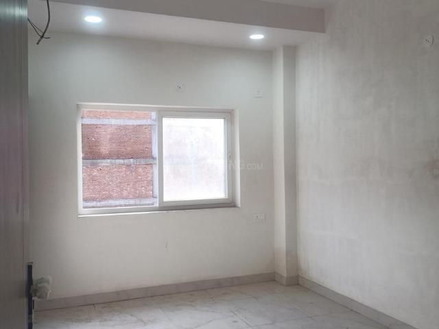 2 BHK Apartment in Sector 104 for resale Noida. The reference number is 21324219