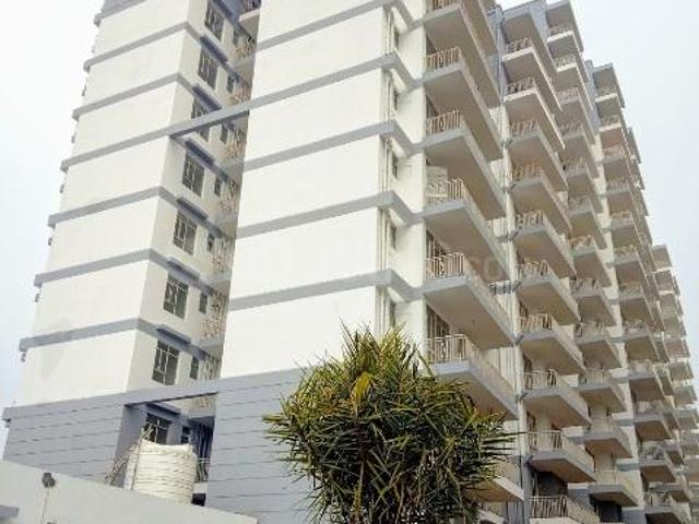 2 BHK Apartment in Sector 104 for resale Gurgaon. The reference number is 17798555