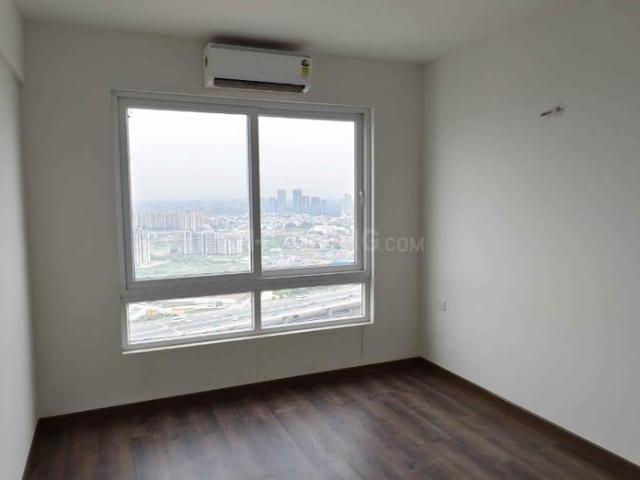 2 BHK Apartment in Sector 104 for resale Gurgaon. The reference number is 18812672