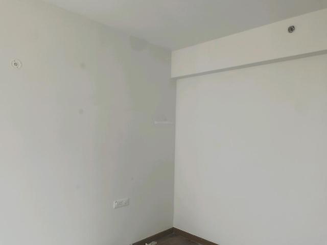 2 BHK Apartment in Sector 104 for resale Gurgaon. The reference number is 19453934