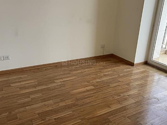 2 BHK Apartment in Sector 104 for resale Gurgaon. The reference number is 19738597
