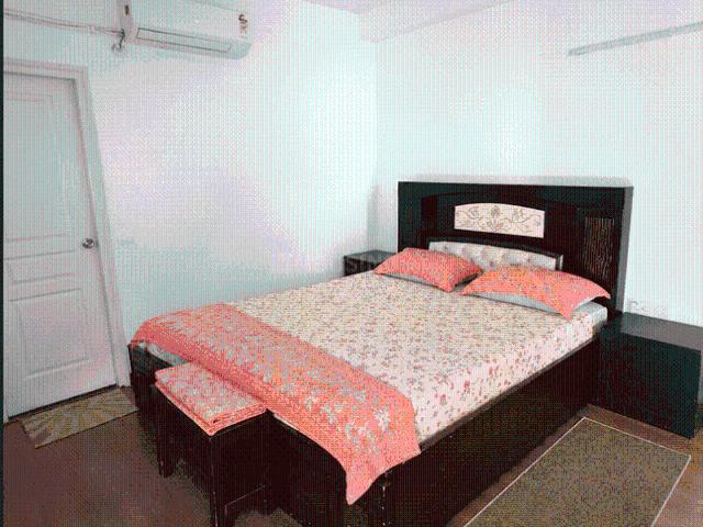 2 BHK Apartment in Sector 104 for resale Gurgaon. The reference number is 21168310