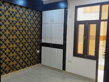 2 BHK Apartment in Sector 105 for resale Noida. The reference number is 20096328