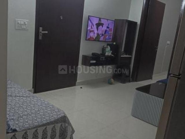 2 BHK Apartment in Sector 105 for resale Gurgaon. The reference number is 17902286